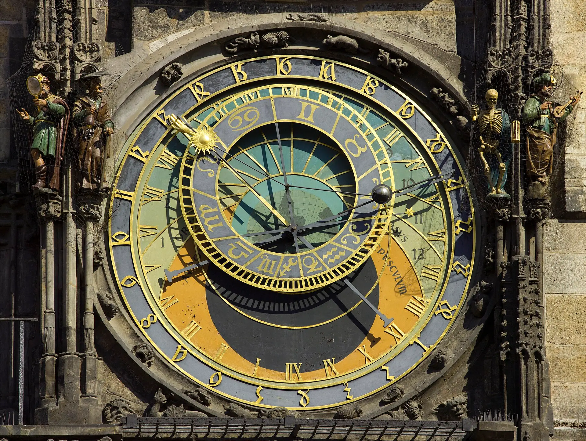 Zifferblatt der astronomischen Uhr am Altstädter Rathaus in Prag